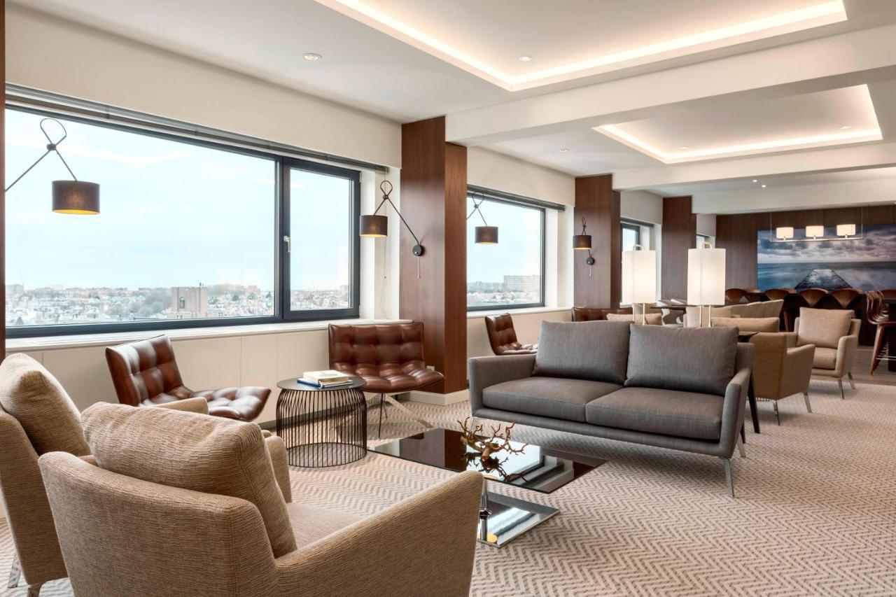 Executive Presidential Suite Lounge Access